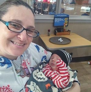 Meet your Posher, Kelly